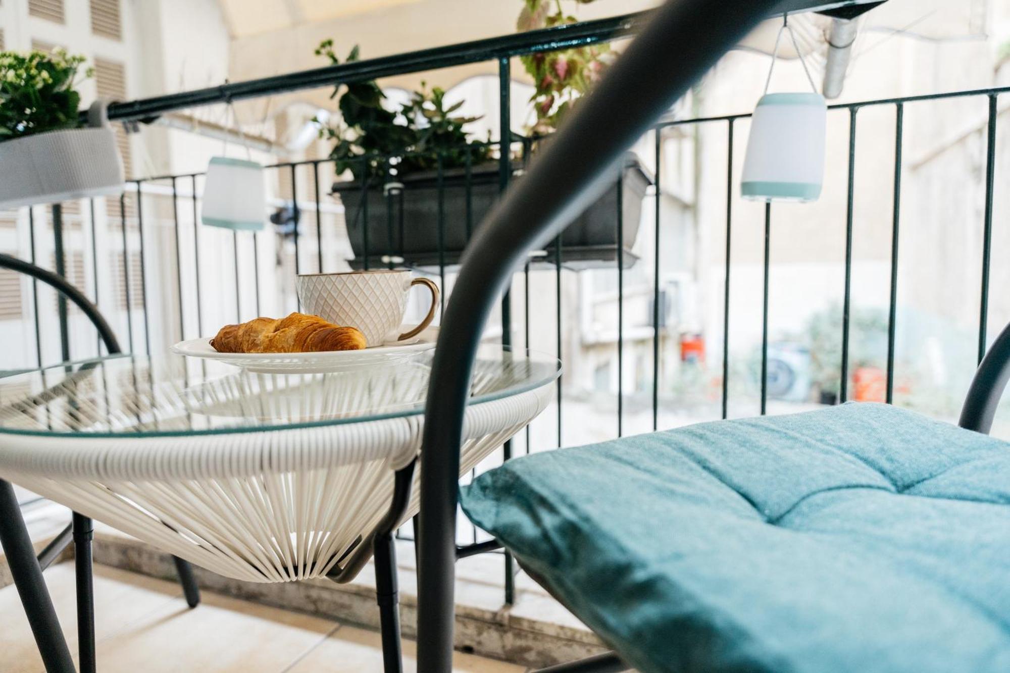 Luxury Apartment Center Athena Bagian luar foto