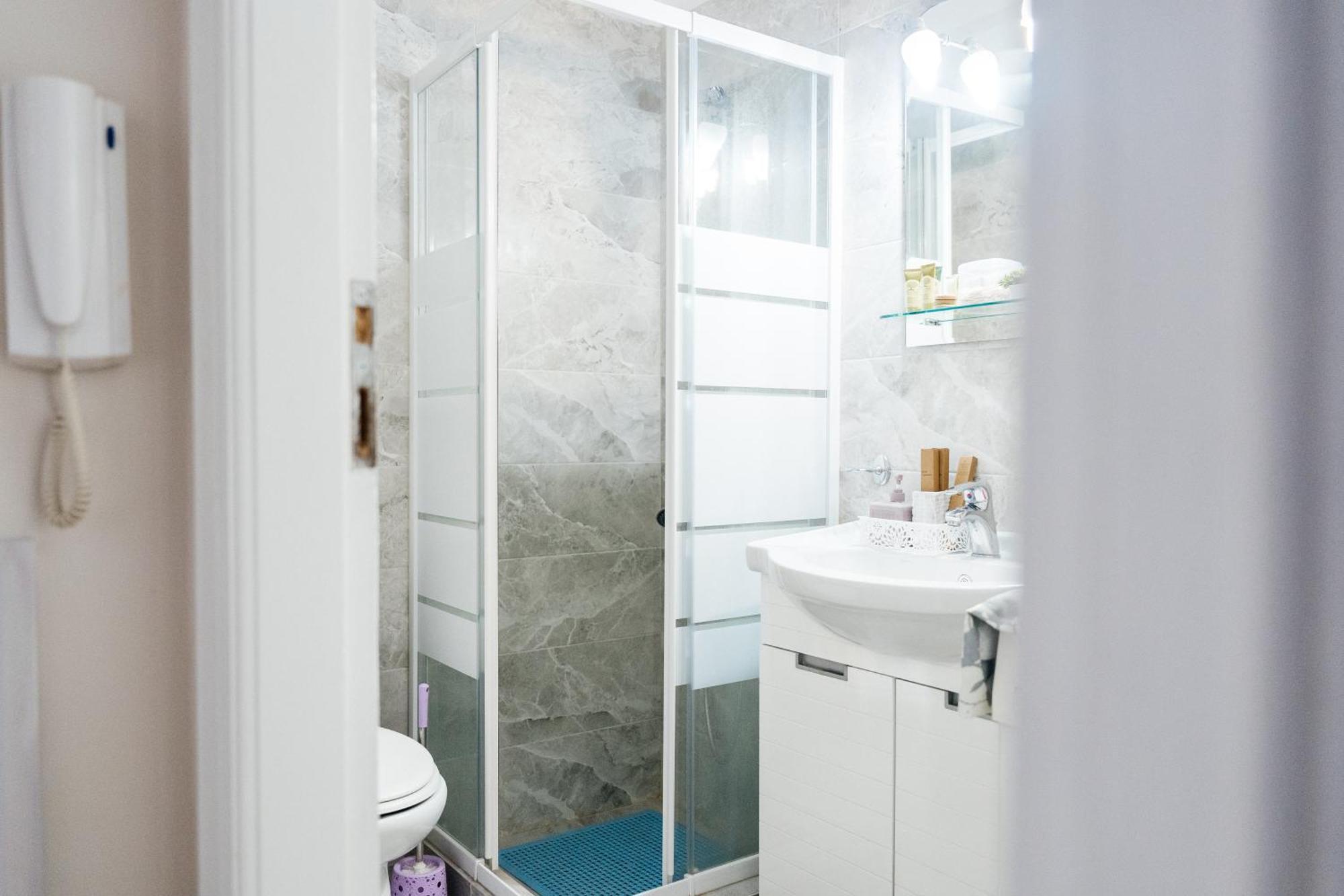Luxury Apartment Center Athena Bagian luar foto