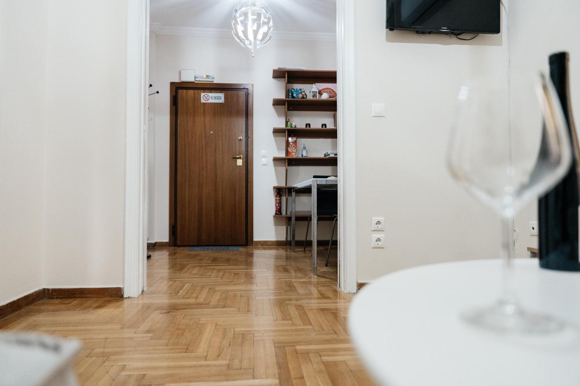 Luxury Apartment Center Athena Bagian luar foto