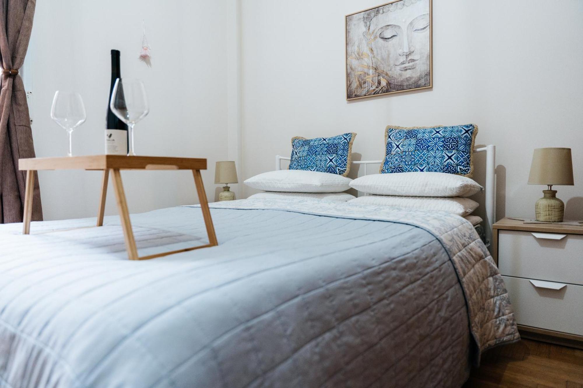 Luxury Apartment Center Athena Bagian luar foto